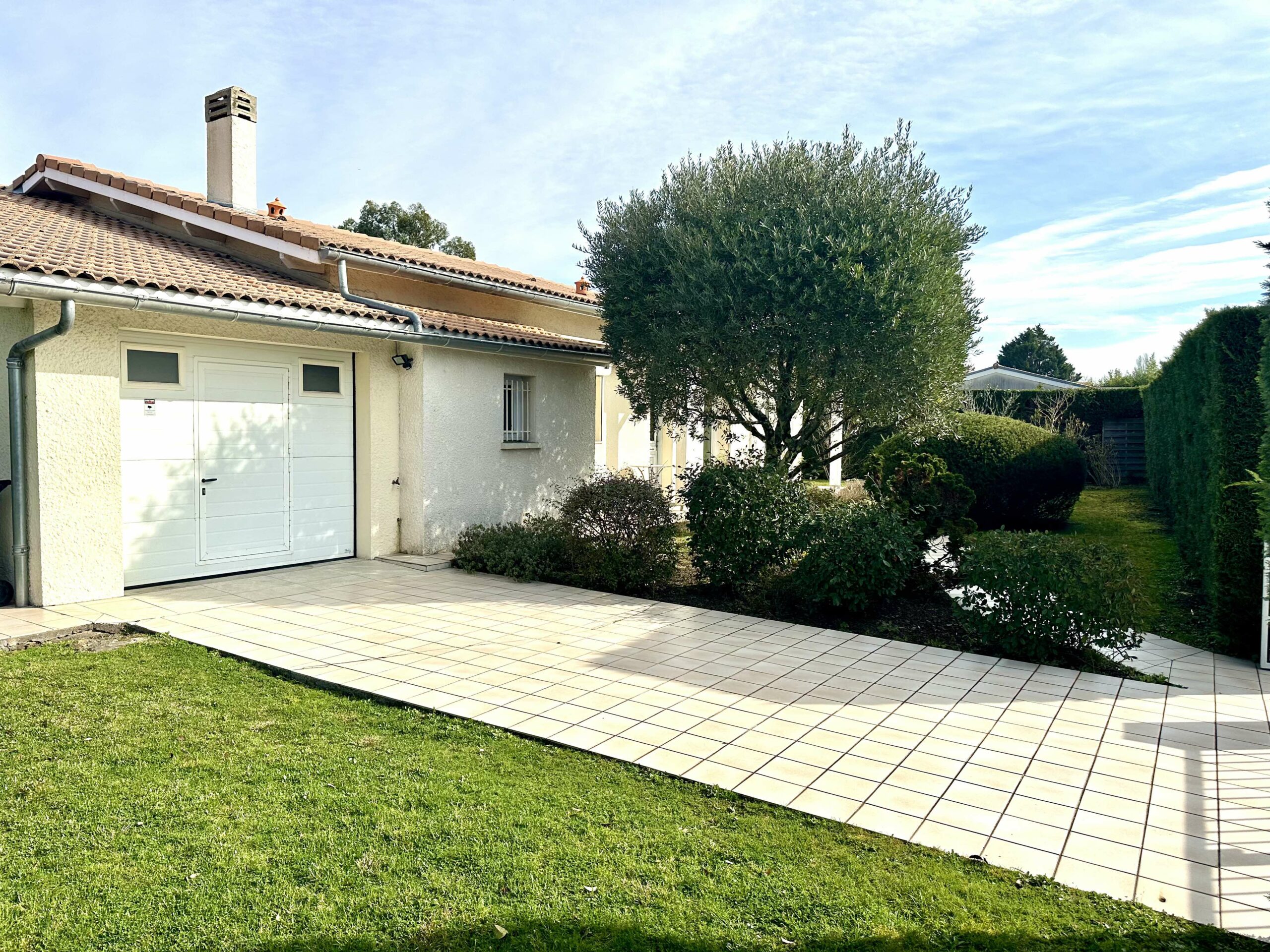 Le Haillan maison familiale de 130m2 avec jardin paysagé