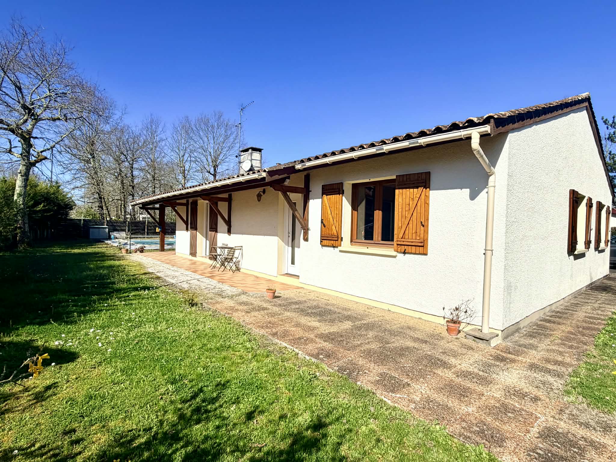 Martignas sur Jalle Jolie maison de plain pied sur un terrain de 1034m2