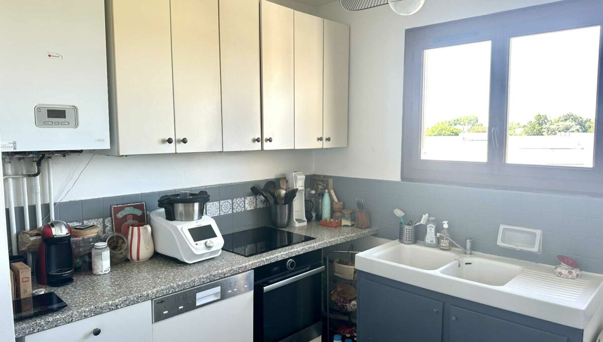 1968ecef-a920-4b41-9742-7cfe539fcf8a