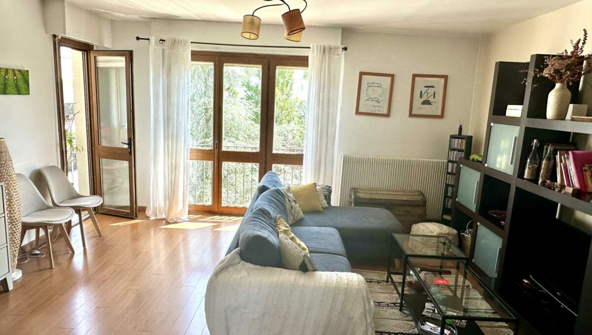 3db47327-580c-48d0-8354-bafdd56c1c4d