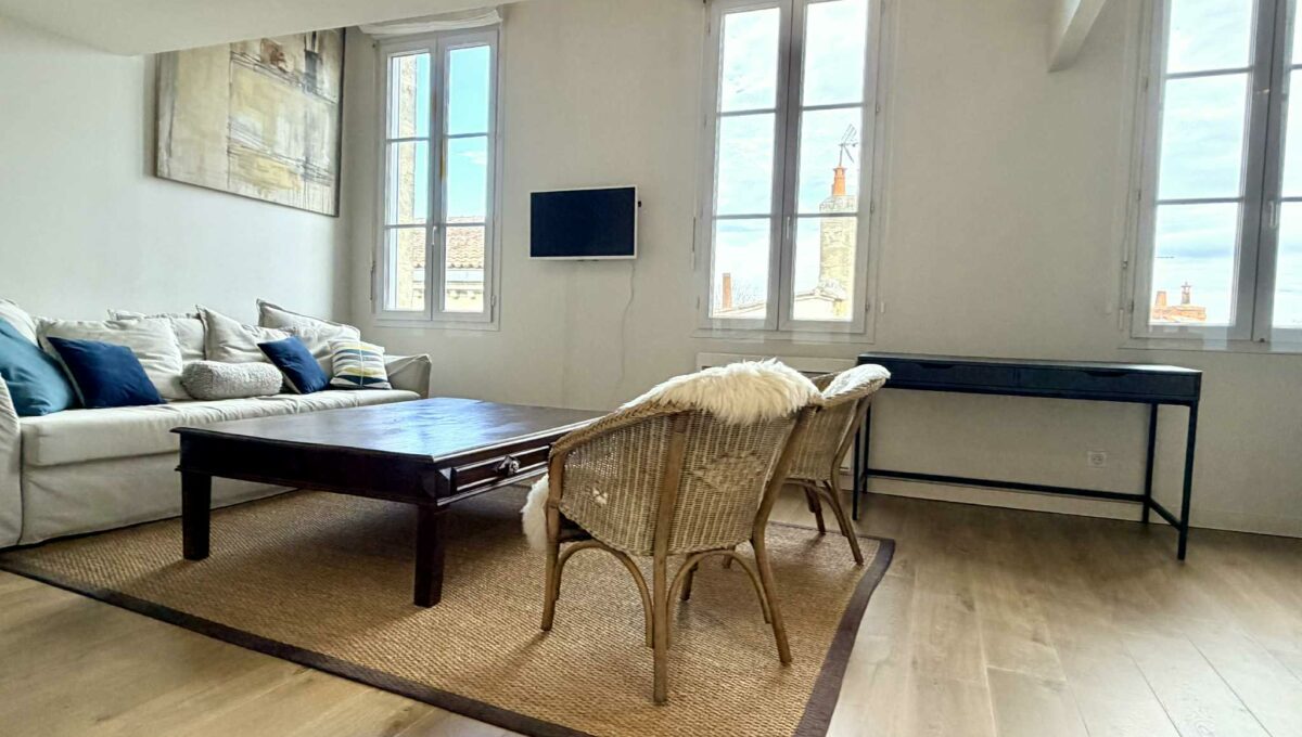 c0937485-f0e3-4b3b-a34a-556251ab0915