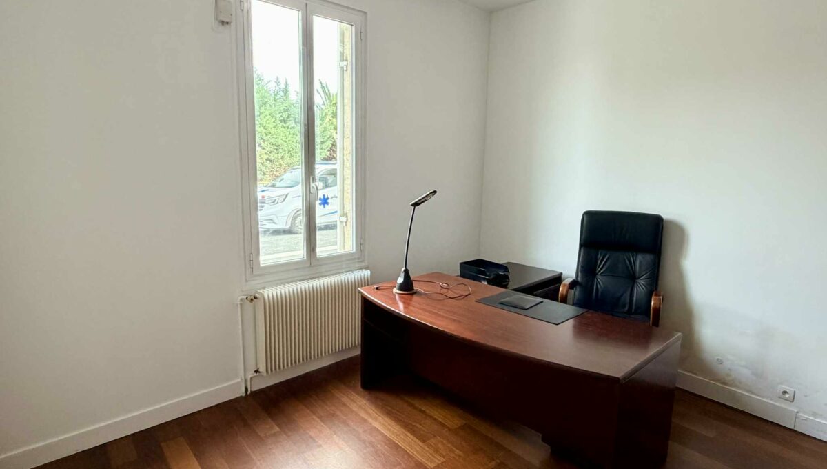 f25d126e-7515-4e9a-ad33-1e94c34fb3c7