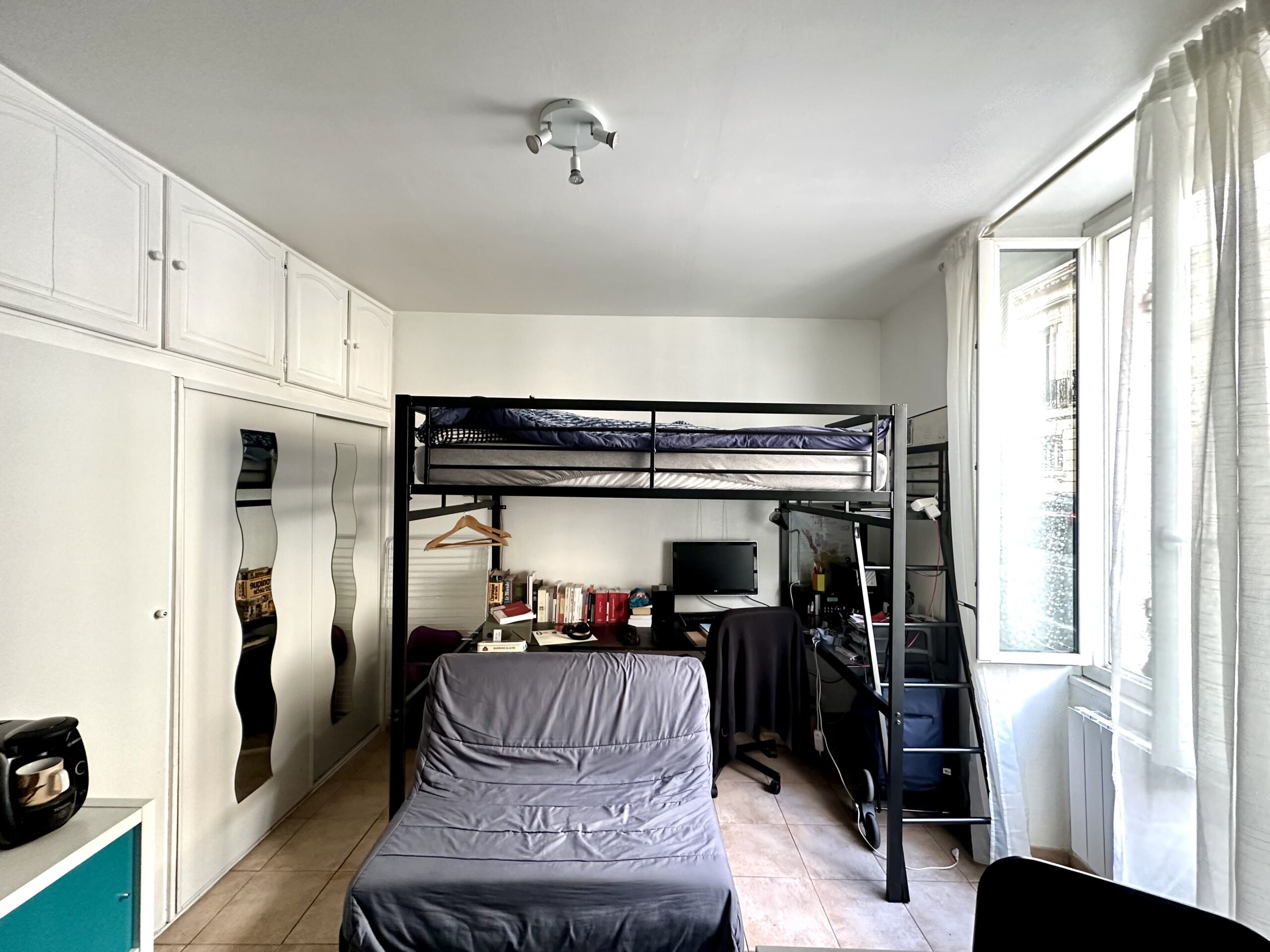 Bordeaux Palais de justice Studio meublé avec cave