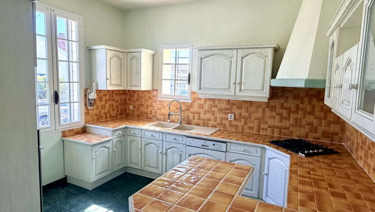 cb68a5e0-1f02-4a69-a503-6e858ea043e3