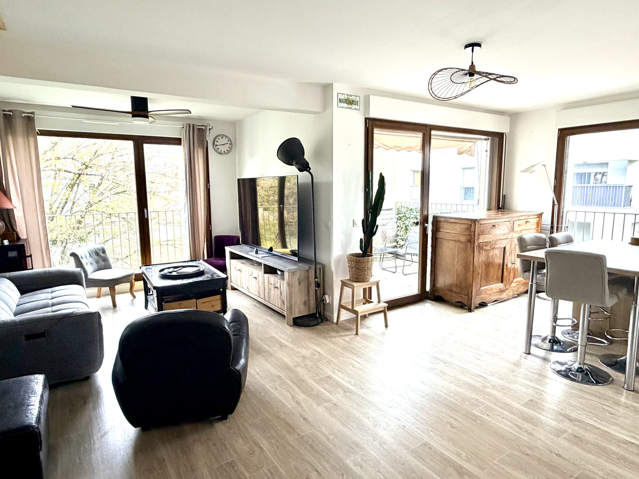 Bruges Petit Bruges Superbe duplex de 86m2 avec terrasse, balcon et parking sécurisé